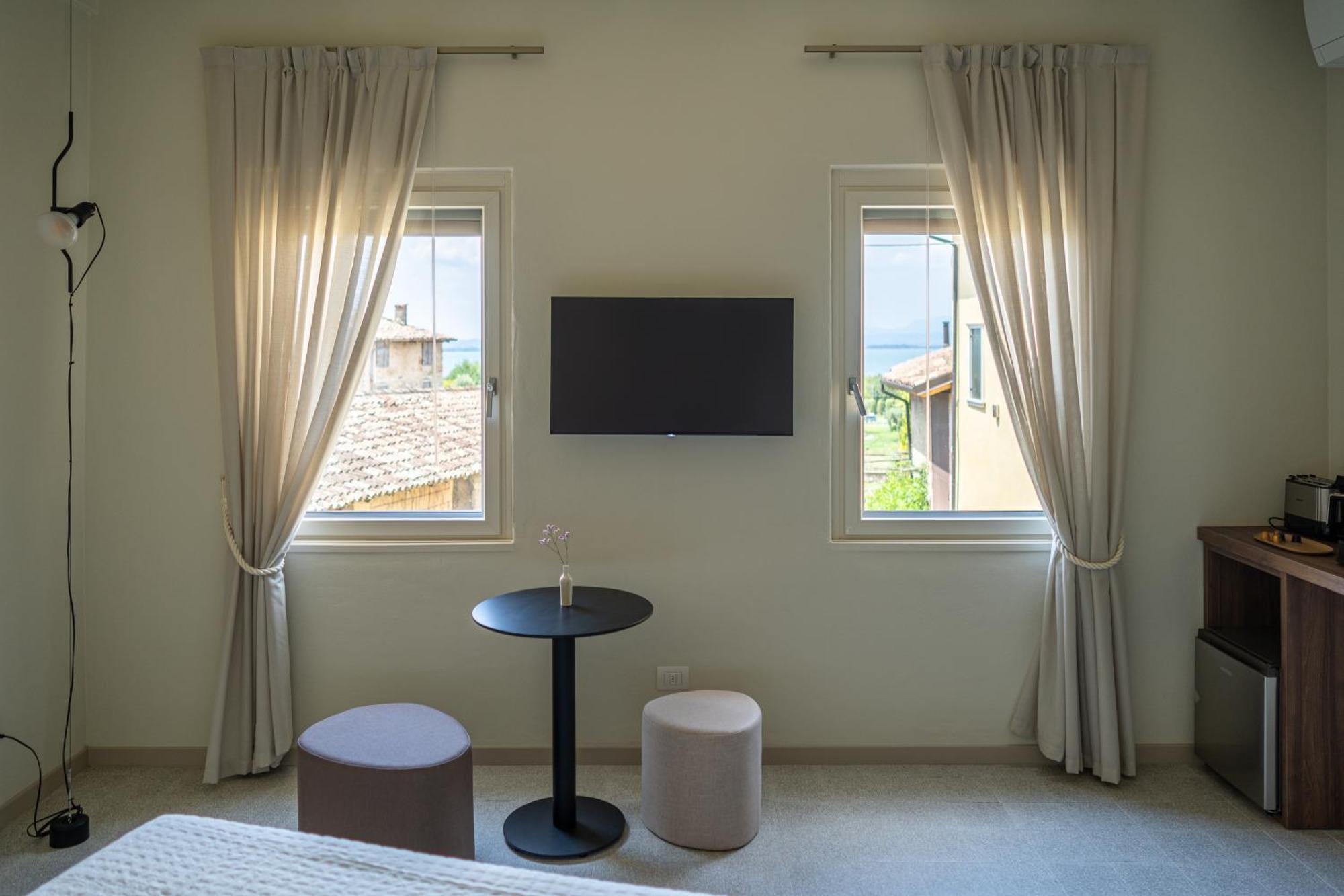 The Lake Suites Com - Luxury Stay In Lazise Exterior photo