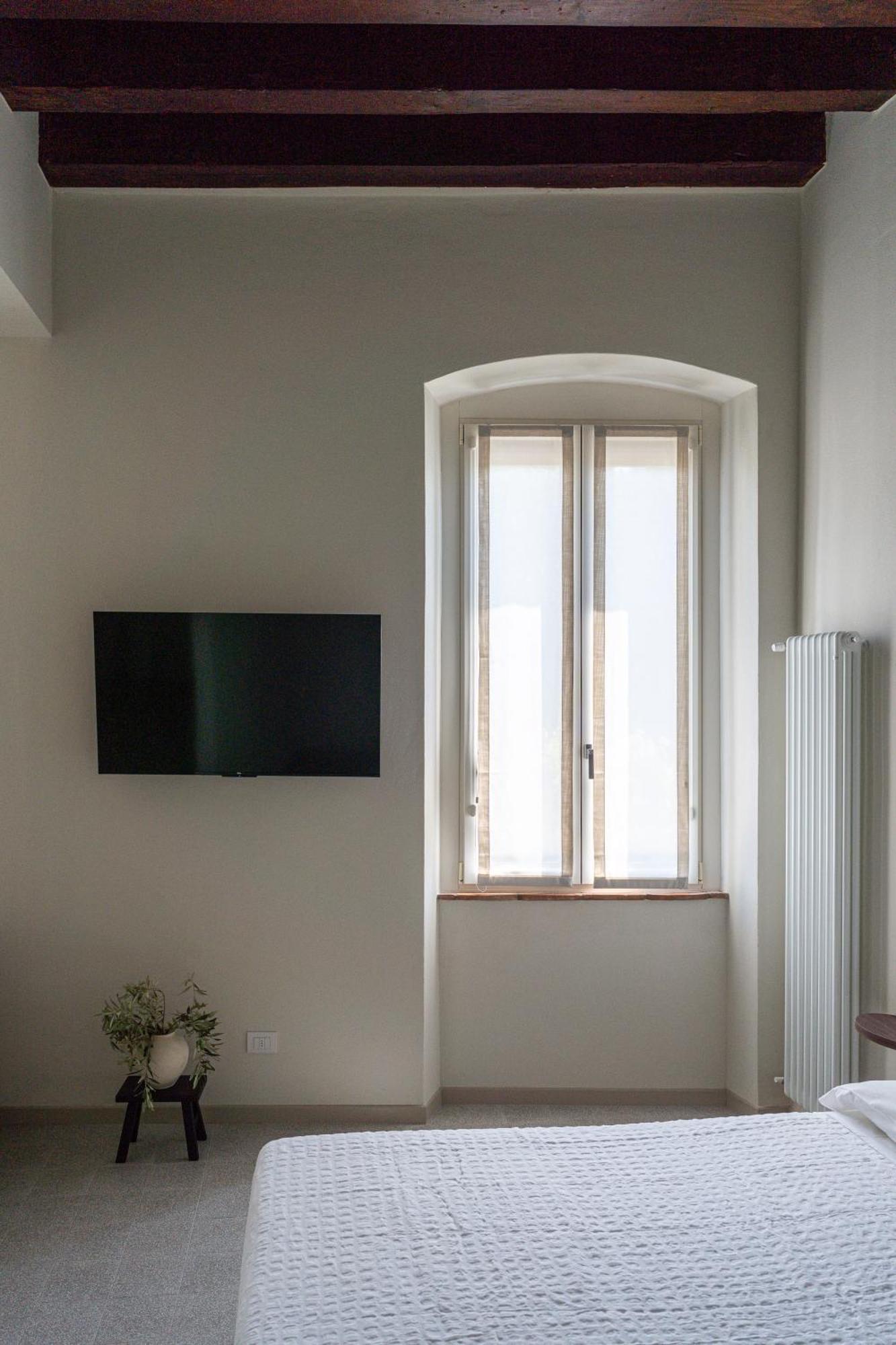 The Lake Suites Com - Luxury Stay In Lazise Exterior photo